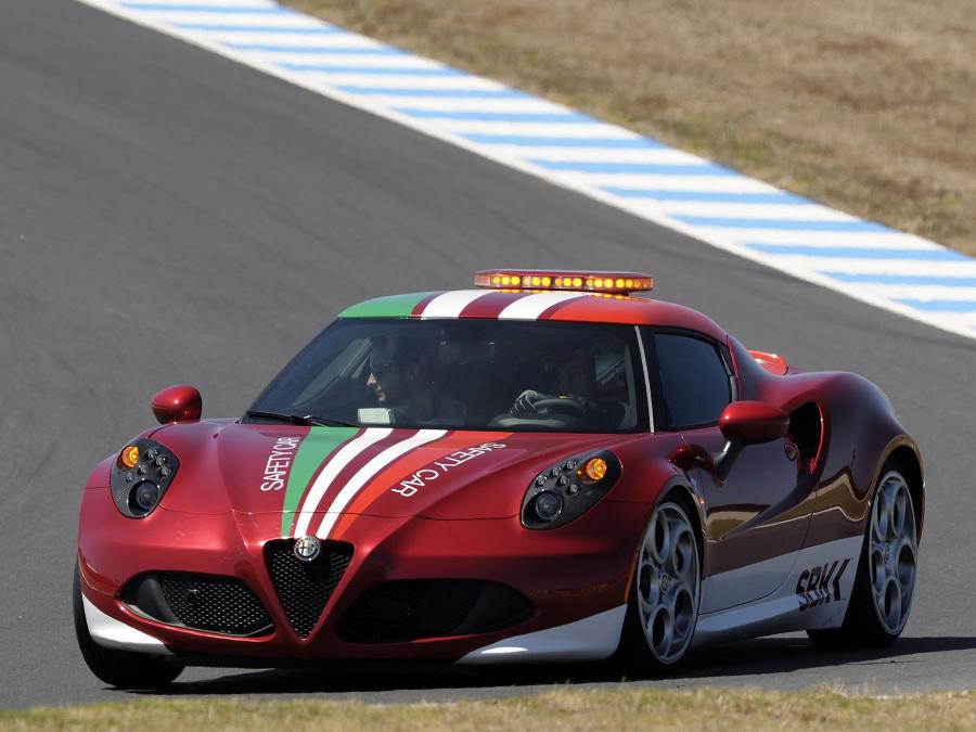  Alfa Romeo 4C SBK Safety Car (960) 2014 года  (фото 6 из 15)
